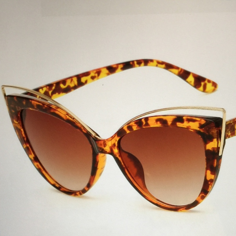 Retro Cat Eye Sunglasses
